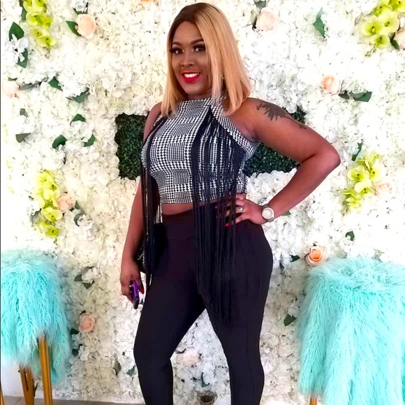 ✨Host Pick✨Structured Zebra Print Fringe Crop Top - Picture 8 of 13